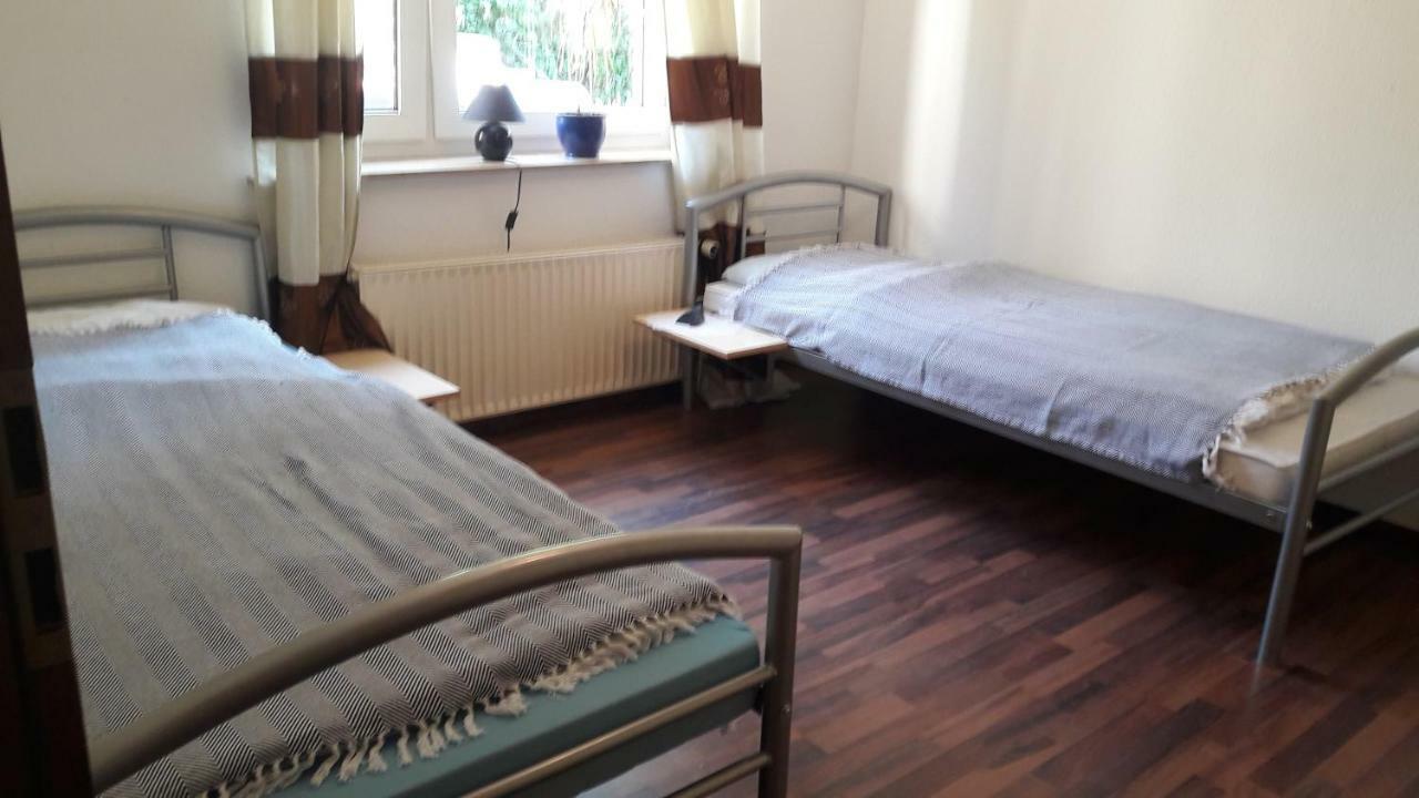 Wohnung Fuer Monteure Und Messebauer Algermissen エクステリア 写真
